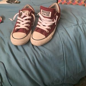 converse women’s shoes.